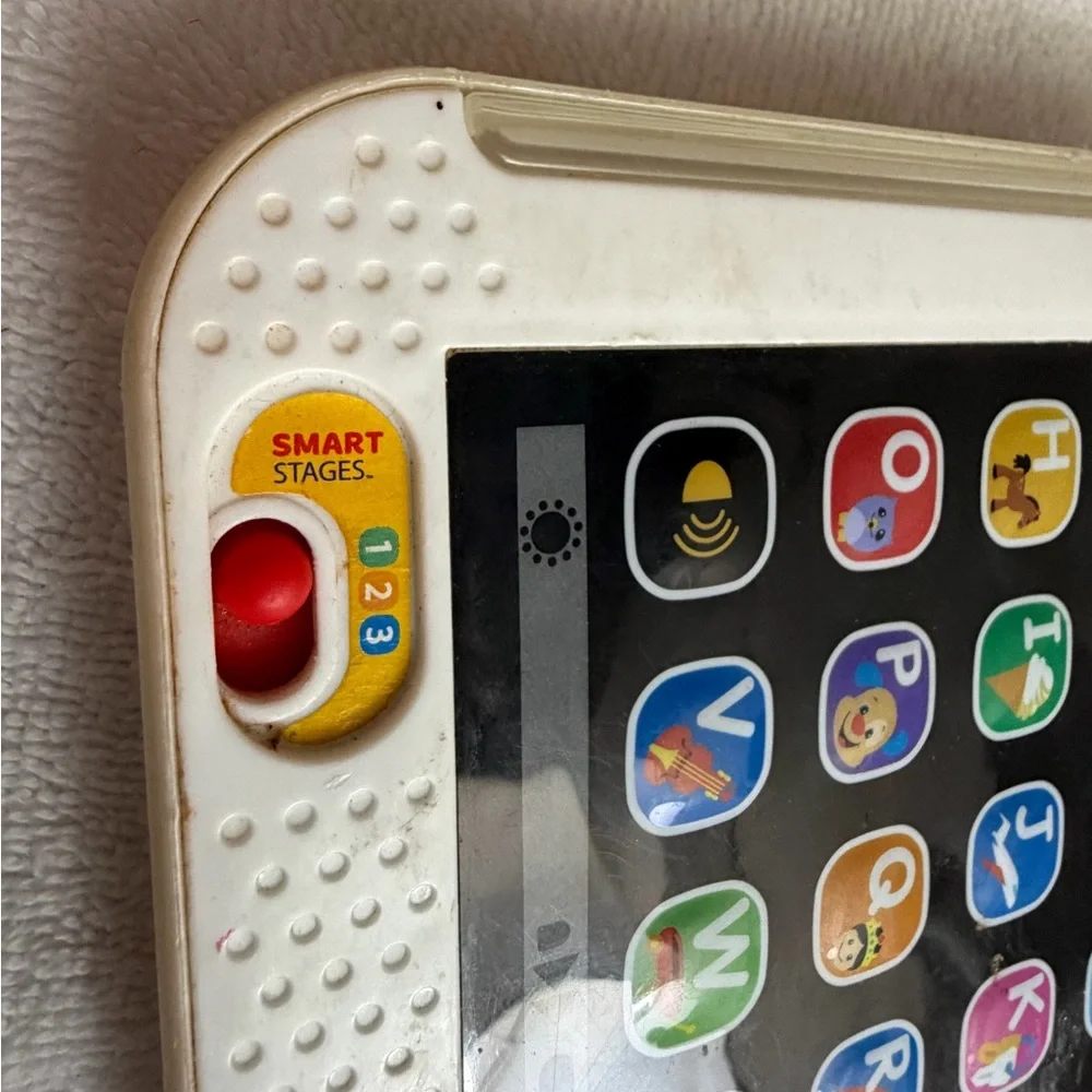 Fisher Price Laugh & Learn Smart Stages TABLET Lights Up Changes Colors 2014